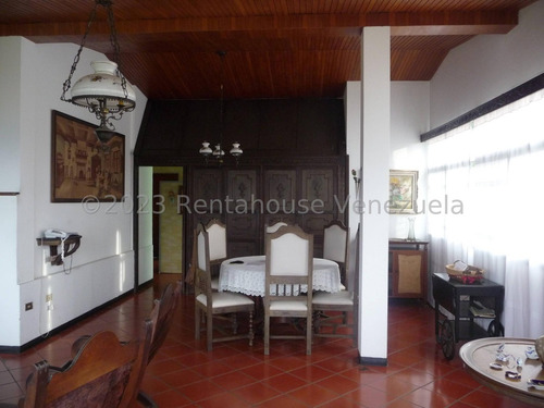 Se Vende Casa Con Potencial Baruta Yf