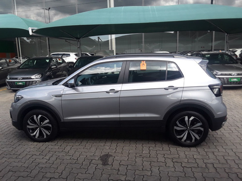 Volkswagen T-Cross 1.0 200 TSI TOTAL FLEX COMFORTLINE AUTOMÁTICO