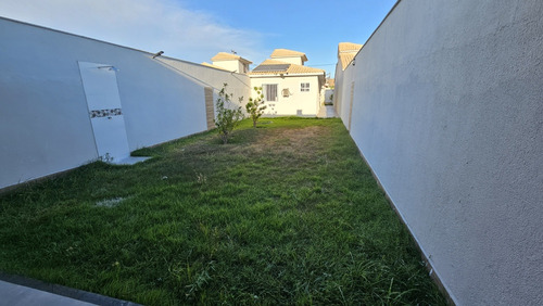 Casa Mobiliada 2 Quartos Em Itaipuaçu (energia Solar)