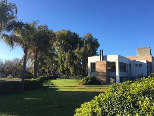 Imagen 2 de 4 de Excelente Casa En Alquiler - Country Lomas De San Antonio - Lujan