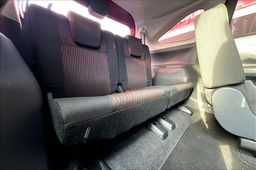 Toyota Avanza 5p XLE L4/1.5 Aut