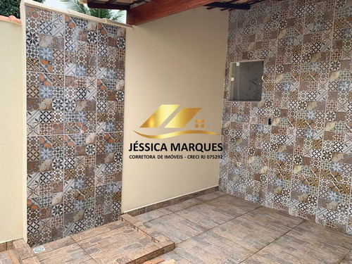 Imagem 3 de 5 de 33-6 Casa 2 Quartos E Área Gourmet Em Unamar - Cabo Frio