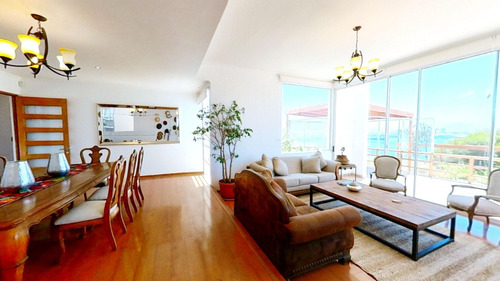 Se Vende Lujosa Casa Con Sector La Herradura, Coquimbo.