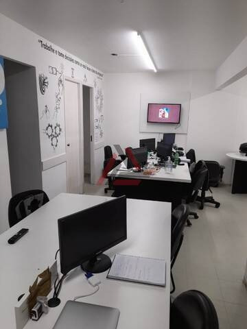 Imagem 7 de 10 de Sala Comercial B. Centro - 47m² - 1 Banheiro - 3326