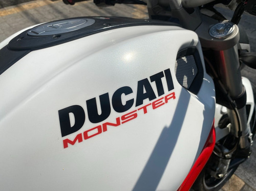 Imagem 10 de 15 de Ducati Monster 796 2014