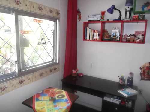 Pasos De 18 Y Facs.amplio,muy Iluminado,al Frente