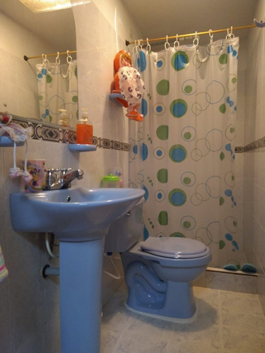 Imagen 5 de 17 de Se Vende Casa Lomas De Granada