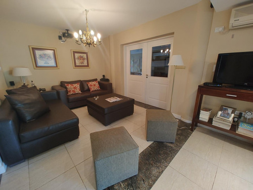 Imagen 5 de 30 de Casa En Venta En Villa Belgrano