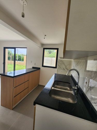 Casa 2 Dormitorios 2 Baños