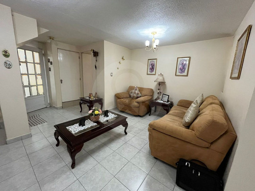 Casa En Venta En Viveros Del Valle 3 Recámaras