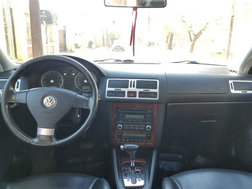 Volkswagen Bora 1.8 Highline T Tiptronic Cuero 2008