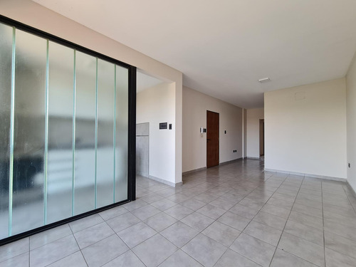 Gran Semipiso Amplio, 2 Balcones, 2 Baños 2 Dorm Con Placard