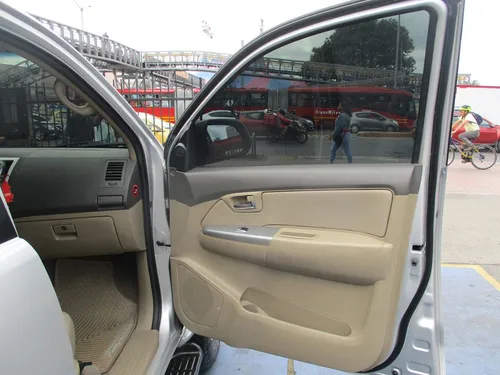 Toyota Fortuner Sr5 4x2 2700cc At Aa
