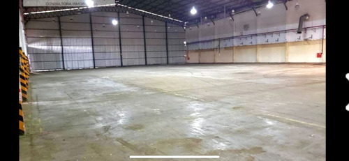 Alquiler Galpon , 2100 M2 En Ituzaingo