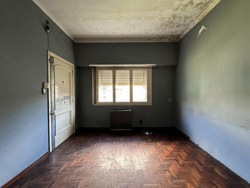 Venta - Casa Con Fondo Libre