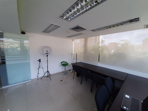 Imagen 15 de 21 de Ingrid Guzman. Clinica Odontologica En Venta El Rosal Mls #21-8011