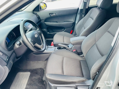 Imagem 11 de 15 de Hyundai I30 - 2012 2.0 Mpfi Gls 16v Gasolina 4p Automoatico