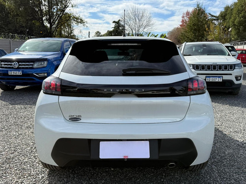 Peugeot 208 1.6 Road Trip At