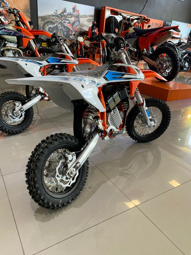 Imagen 16 de 20 de Ktm Sx-e 5 | No Husqvarna, No Honda, No Yamaha, No Ducati
