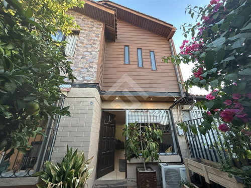 Casa En Venta De 4 Dorm. En Cerrillos