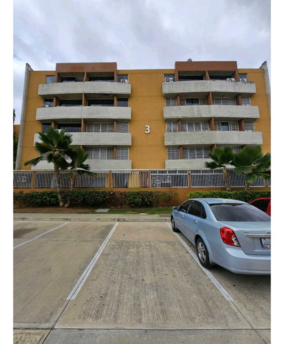 Venta De Apartamento En El Conjunto Residencial Los Apamates Suites I