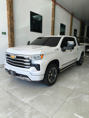Chevrolet Silverado 5.3 High Country Cab. Dupla V8 4X4 Aut. 4P