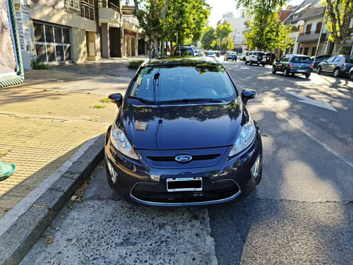 Ford Fiesta Kinetic Design 1.6 Design 120cv Titanium 2012