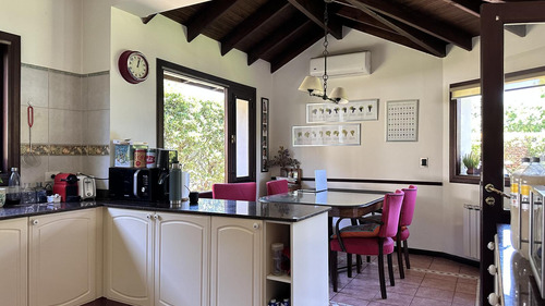 Venta Casa 4 Ambientes-club De Campo Pueyrredon-radiadores-pileta-pilar-deportes-restaurant