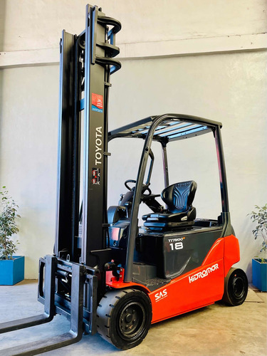 Autoelevador Electrico Toyota 1.8tn Desplazador