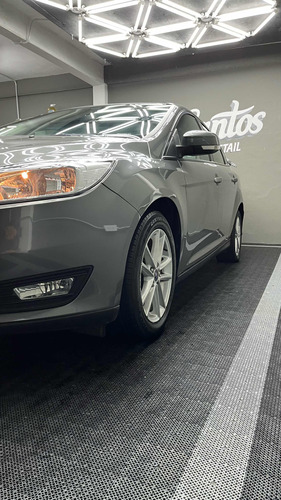 Ford Focus Sedan 4 Puertas