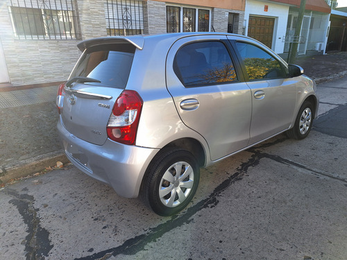 Toyota Etios 1.5 Xs