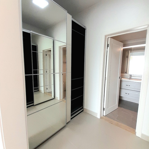 Apartamento De 2 Habitaciones Con Estudio Y Línea Blanca En Gazcue