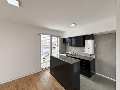 Departamento Piso Exclusivo Con 2 Dormitorios Y Mega Balcón