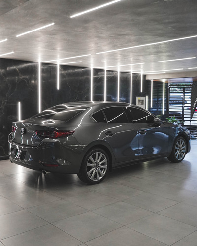 Mazda 3 GRAND TOURING 2.0 Hibrido