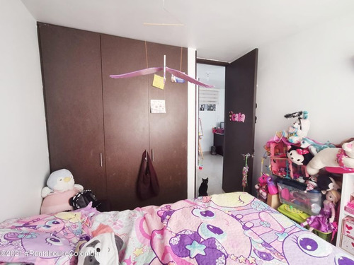 Imagen 11 de 14 de Apartamento En La Felicidad Fr: 22-184