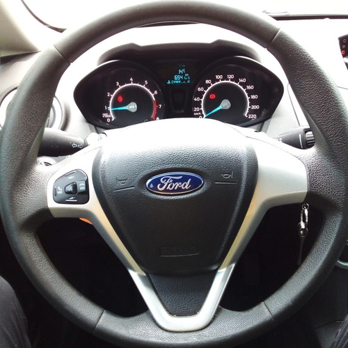Imagen 11 de 15 de Ford Fiesta S Plus