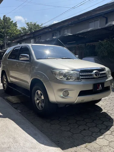 Toyota Fortuner 2.7 4x2 automatica