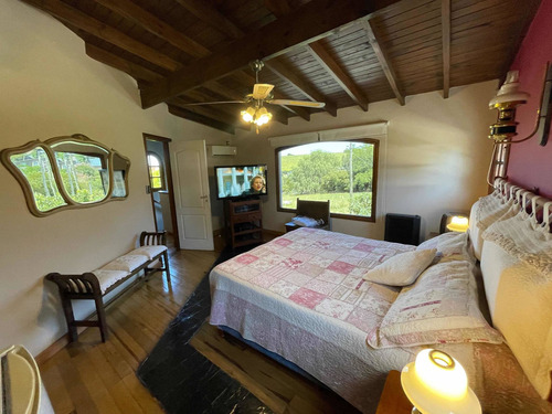 Alquiler Casa Sierra De Los Padres - Gran Chalet- Mar Del Plata- Alquiler Temporada 2025-excelente Vista Al Valle Y La Sierra .a Mts Del Golf. !!!!!!
