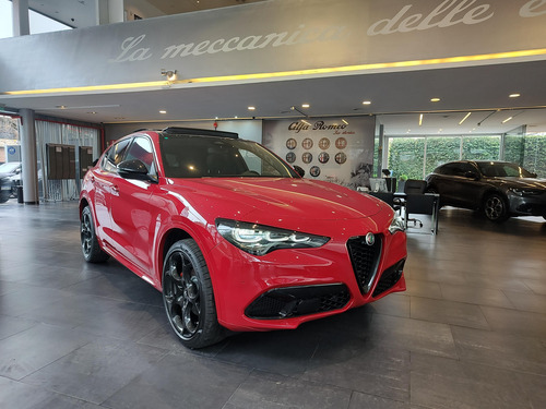Alfa Romeo Stelvio 2.0 280cv At Q4 Veloce