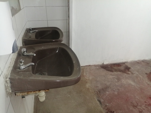 Arriendo Local Amplio Con Oficina Y Bodega