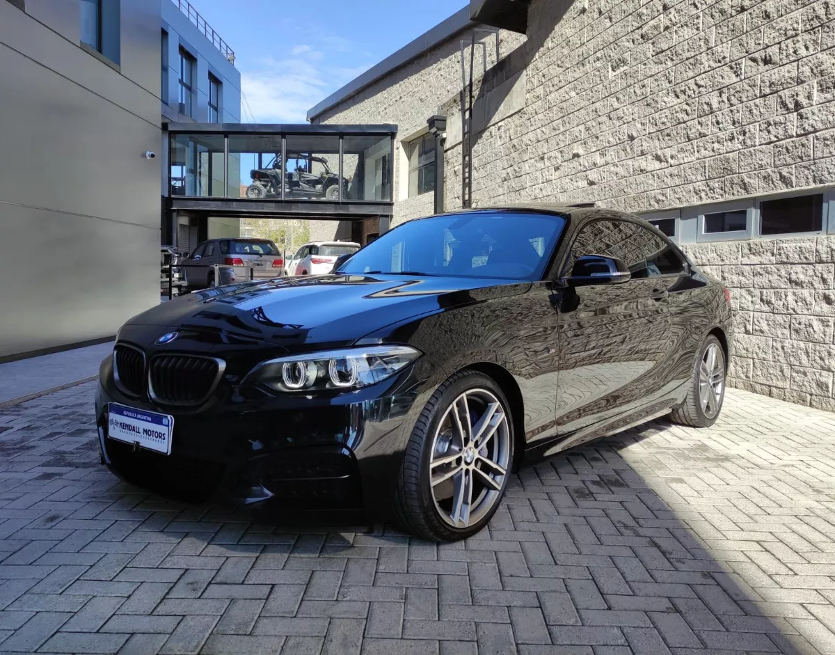 BMW Serie 2 3.0 240i M Package