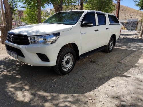 Imagen 5 de 14 de Toyota Hilux 2017 2.4 Cd Dx 150cv 4x2