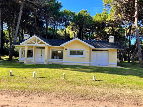 Venta De Casa En Pinamar Norte