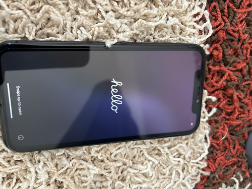 Apple iPhone 11 (64 Gb) - Negro + Case Gratis Caja Genérica (Usado)