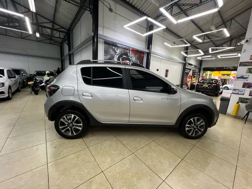 Renault Stepway 1.6 Dynamique / Intens Automática
