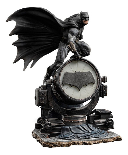 Iron Studios Batman On Batsignal Deluxe Snyder Jl 1/10