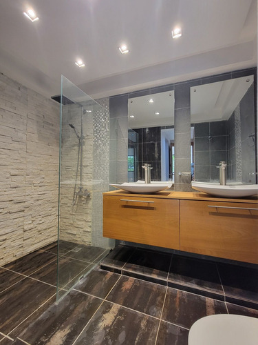Apartamento En Venta | El Vergel | 3 Hab | 250 M2 | Us$270,000