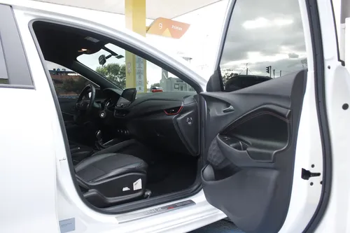Chevrolet Onix 1.0 RS TURBO