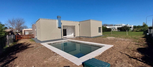 Casa A Estrenar En Barrancas De Iraola Con Piscina