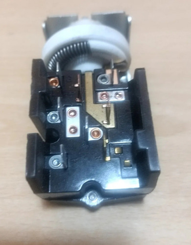 Swiche Luz Ford F-350 70/78 Vehículos Ford 65/77 Hs-95